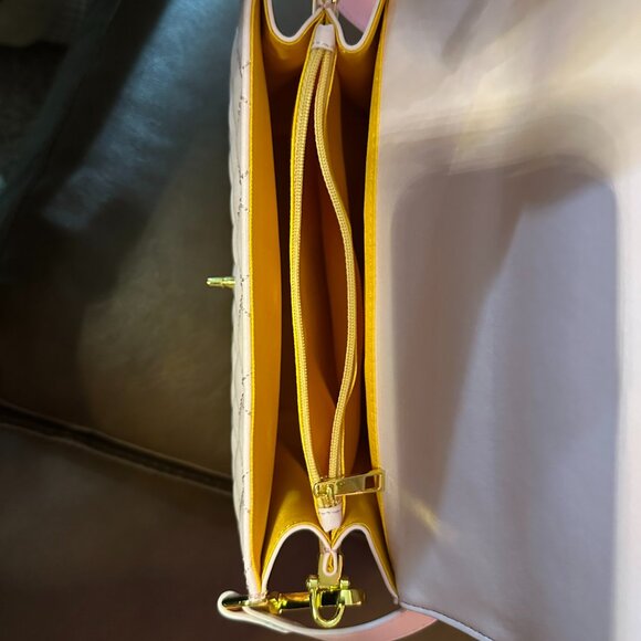 Athena Amaranth Versatile Handbag - Light Pink - Picture 8 of 16